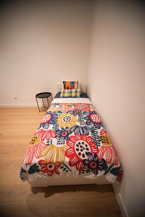 ברצלונה By Universitat Private Rooms מראה חיצוני תמונה