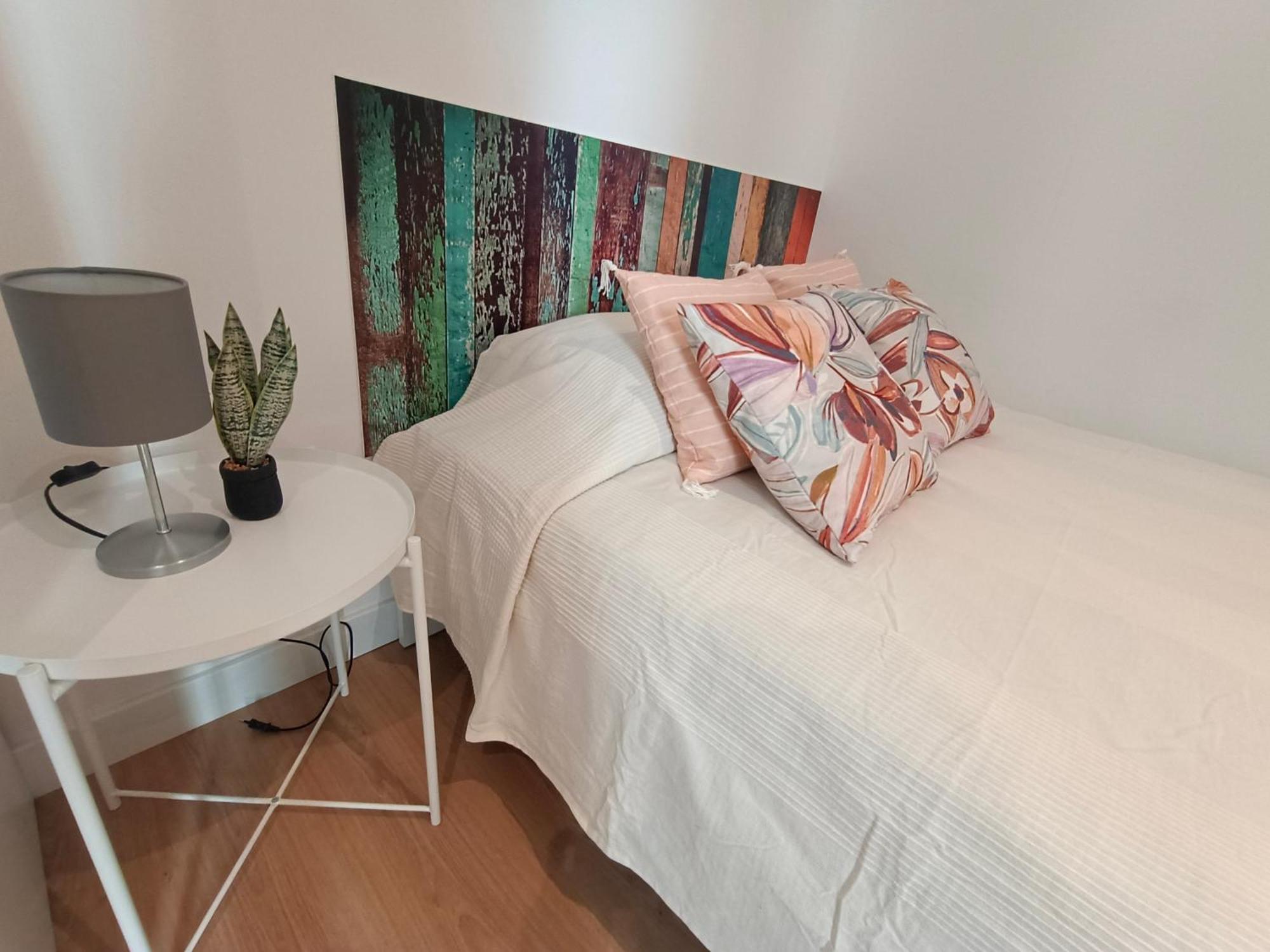 ברצלונה By Universitat Private Rooms מראה חיצוני תמונה