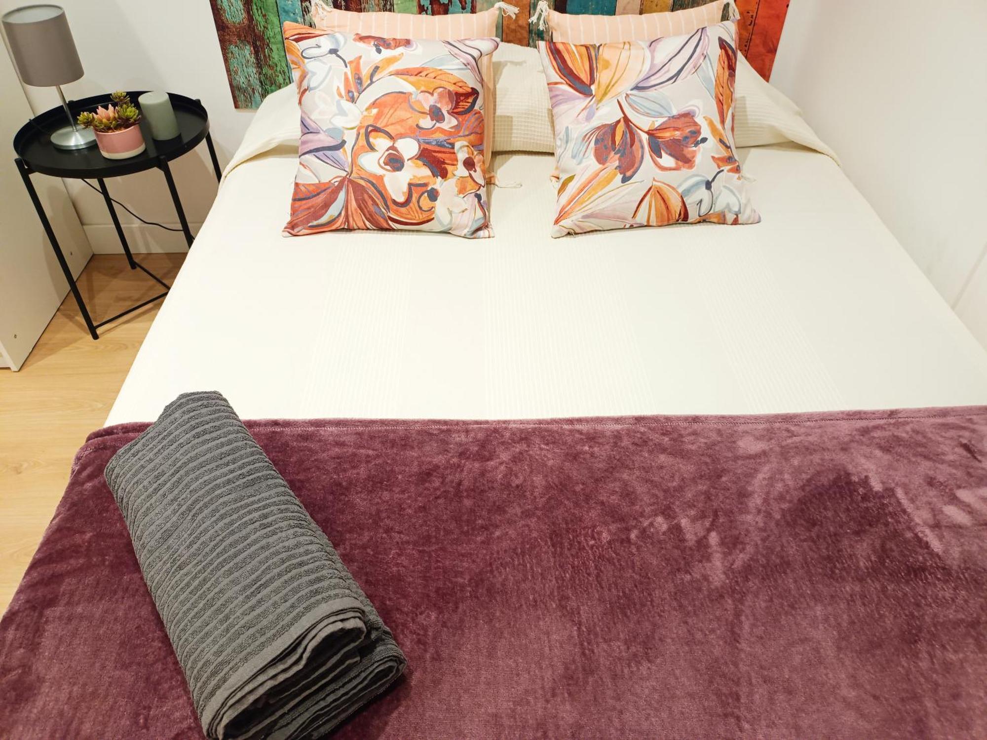 ברצלונה By Universitat Private Rooms מראה חיצוני תמונה